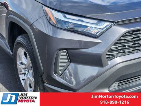 Used 2025 Toyota RAV4 XLE image 9