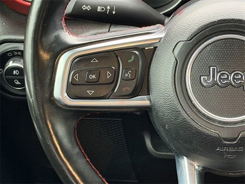 Used 2020 Jeep Gladiator Rubicon image 11