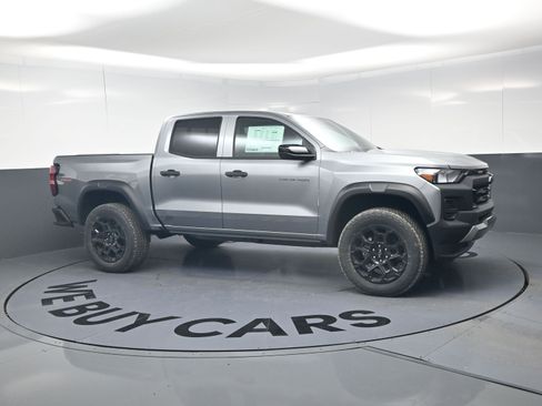 New 2026 Chevrolet Colorado Trail Boss AWD/4WD image 2