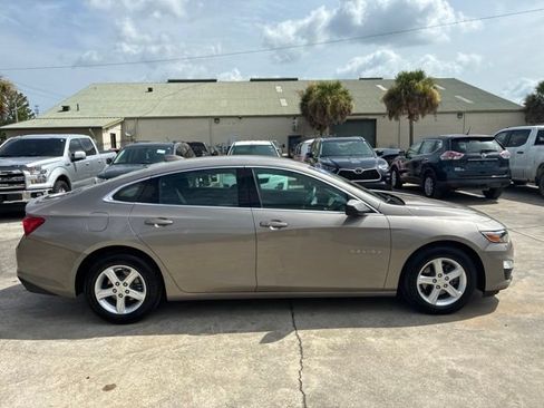 Used 2023 Chevrolet Malibu LT FWD image 8