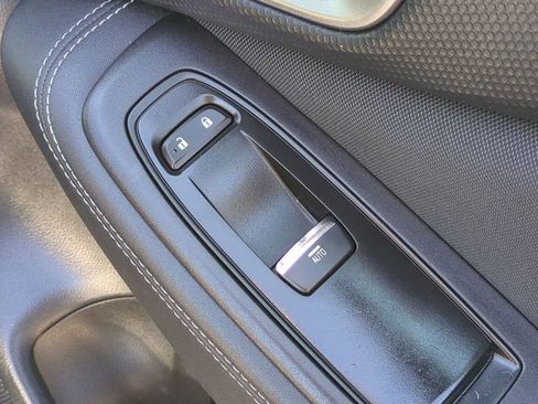 Used 2020 Subaru Forester Premium image 38