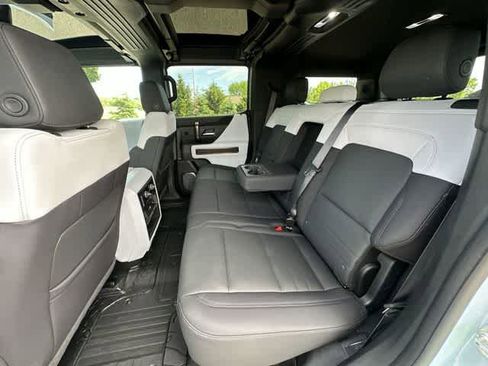 Used 2024 GMC Hummer EV 2X AWD/4WD image 19