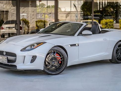 Used 2014 Jaguar F-TYPE Convertible image 2