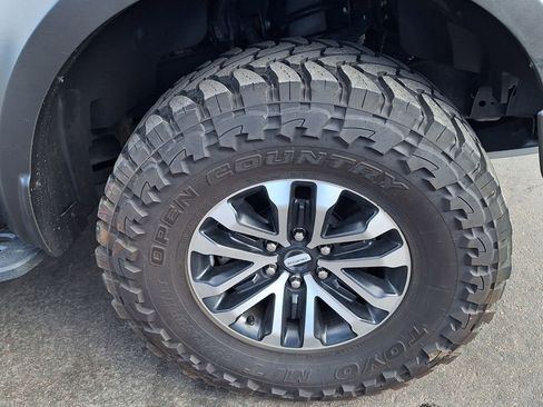 Used 2019 Ford F150 Raptor w/ Equipment Group 802A Luxury image 35