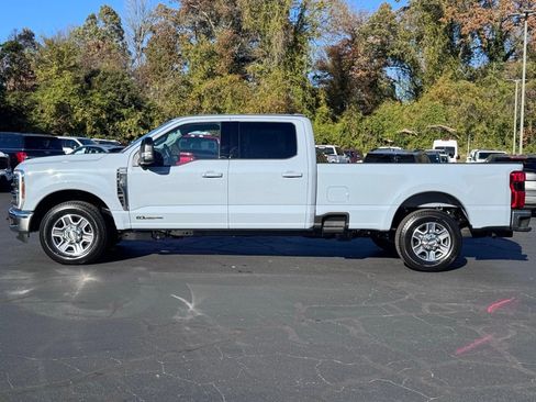 New 2026 Ford F350 Lariat image 3