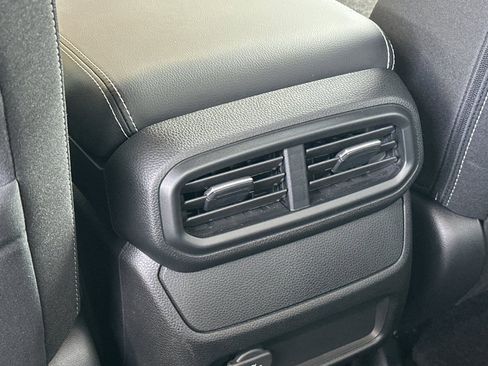 Used 2025 Honda Ridgeline Sport image 14