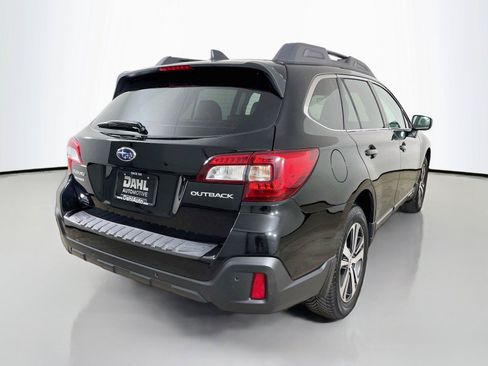 Used 2018 Subaru Outback 2.5i Limited AWD/4WD image 13