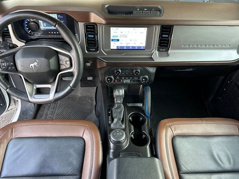 Used 2021 Ford Bronco Outer Banks image 5