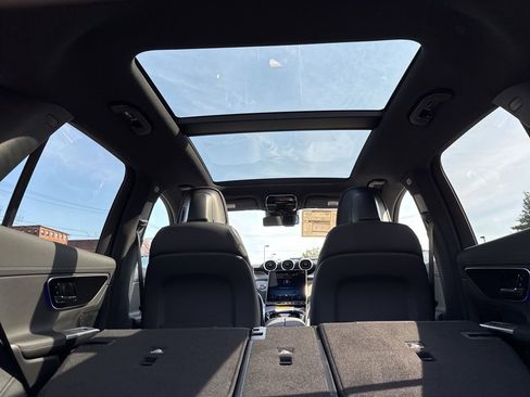 New 2026 Mercedes-Benz GLC 300 4MATIC image 32