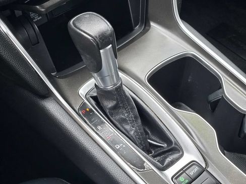 Used 2022 Honda Accord Sport image 23