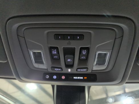 Used 2019 GMC Sierra 1500 SLT w/ SLT Premium Plus Package AWD/4WD image 12