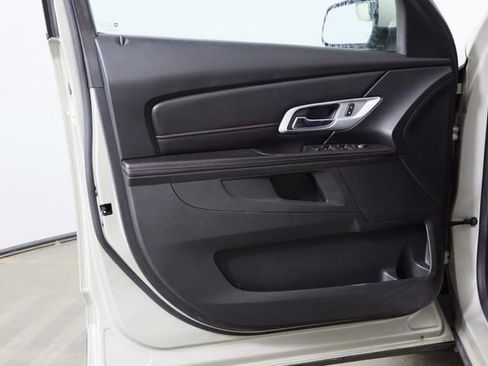 Used 2015 GMC Terrain SLE image 18