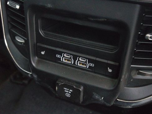 Used 2025 RAM 1500 Laramie w/ Sport Appearance Package image 33