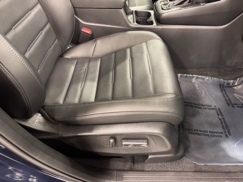 Used 2025 Honda CR-V EX-L image 28