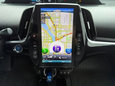 Used 2020 Toyota Prius Prime XLE FWD image 19