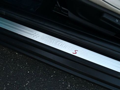 Used 2017 MINI Cooper S image 72