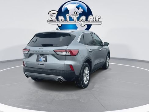 Used 2022 Ford Escape SE w/ Cold Weather Package image 9