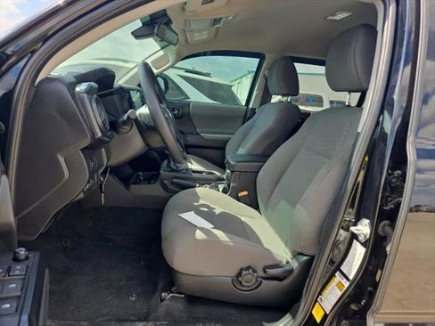 Used 2023 Toyota Tacoma SR image 13