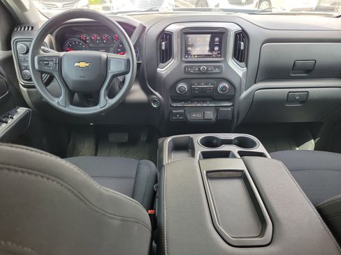 Used 2023 Chevrolet Silverado 1500 Custom AWD/4WD image 13