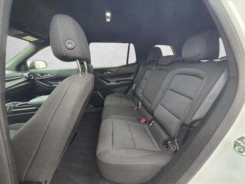 Used 2025 Chevrolet Equinox LT AWD/4WD image 16