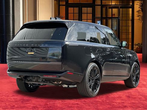 New 2026 Land Rover Range Rover SE image 10