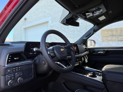 New 2026 Chevrolet Suburban Premier image 13