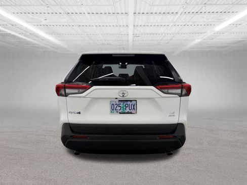 Used 2024 Toyota RAV4 LE image 4