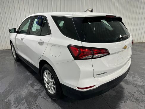 Used 2022 Chevrolet Equinox LS w/ LPO, Floor Liner Package image 3