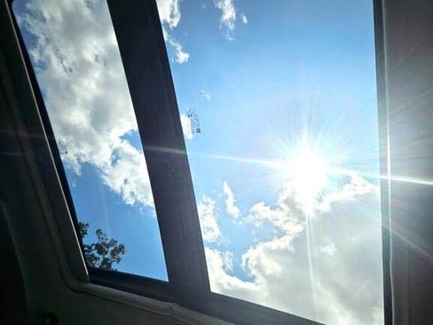 Used 2016 Chevrolet Malibu LT w/ Leather Package image 21