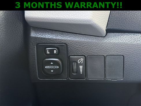 Used 2016 Toyota Corolla LE image 36