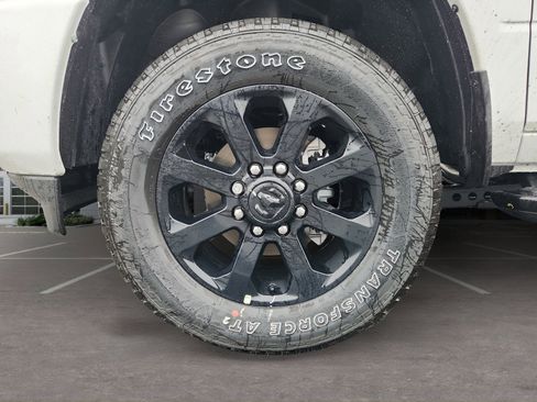 New 2026 RAM 2500 Big Horn AWD/4WD image 10