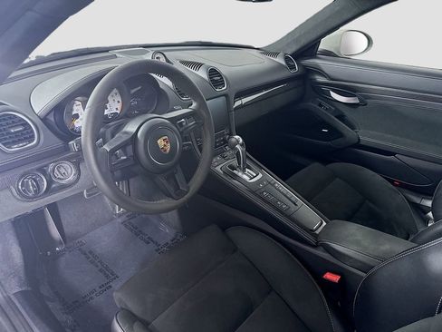 Certified 2023 Porsche 718 Cayman GT4 image 4