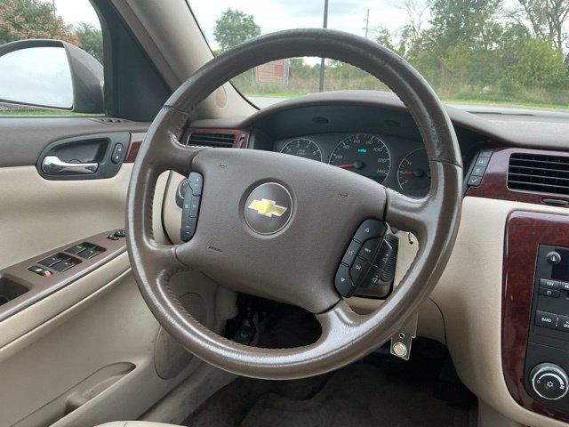 Used 2006 Chevrolet Impala LT FWD image 22