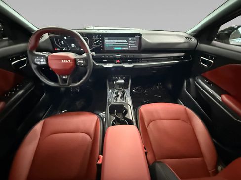 Used 2025 Kia K4 GT-Line w/ GT-Line Premium Package image 10