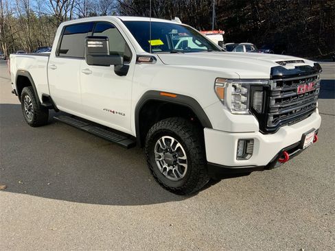 Used 2022 GMC Sierra 2500 AT4 image 39