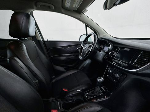 Used 2022 Buick Encore Preferred w/ Safety Package AWD/4WD image 47