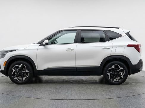 Used 2025 Kia Seltos S FWD image 5