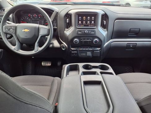 Used 2024 Chevrolet Silverado 2500 Custom w/ Custom Value Package AWD/4WD image 19