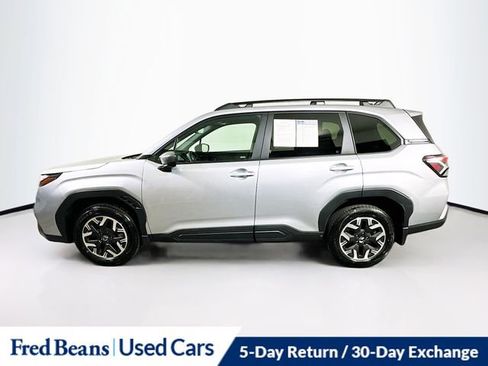 Used 2026 Subaru Forester Premium AWD/4WD image 4