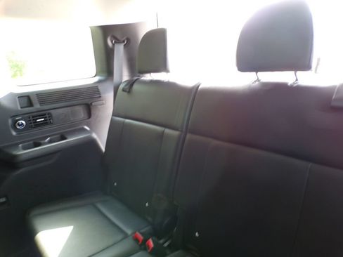 Used 2025 Hyundai Santa Fe SEL AWD/4WD image 17
