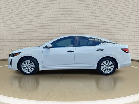 Used 2025 Nissan Sentra S FWD image 8