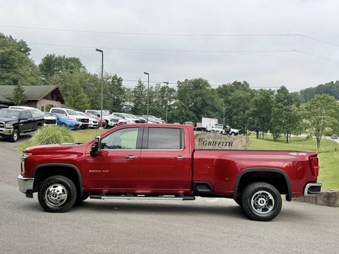 Used 2021 Chevrolet Silverado 3500 LTZ w/ LTZ Convenience Package AWD/4WD image 5