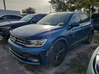 Used 2019 Volkswagen Tiguan SEL R-Line