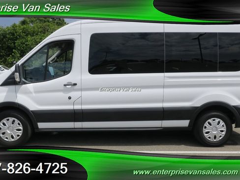 Used 2024 Ford Transit 350 XLT RWD image 8