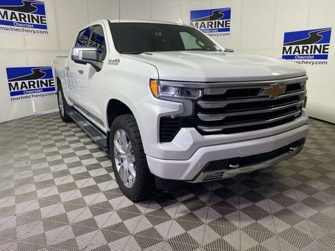 Used 2024 Chevrolet Silverado 1500 High Country w/ High Country Premium Package AWD/4WD image 1