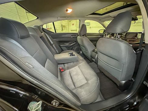 Used 2021 Nissan Altima 2.5 SV w/ SV Premium Package AWD/4WD image 25