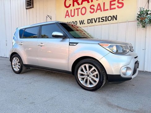 Used 2017 Kia Soul + FWD image 2