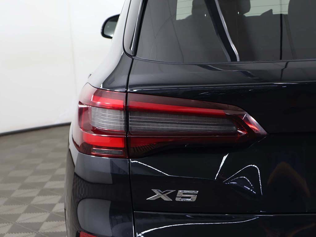 Used 2023 BMW X5 xDrive40i w/ Premium Essential Package AWD/4WD image 18