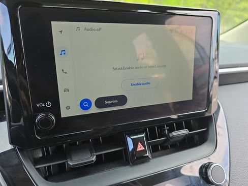 Used 2024 Toyota Corolla LE image 19