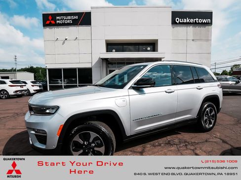 Used 2024 Jeep Grand Cherokee Limited 4xe w/ Luxury Tech Group II AWD/4WD image 1